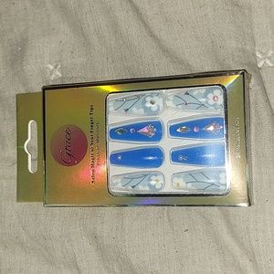 Fashion Press on Nails